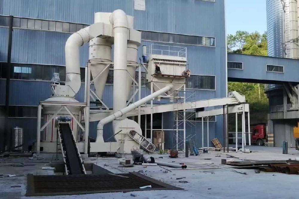 膨潤土磨粉加工用什么磨粉機