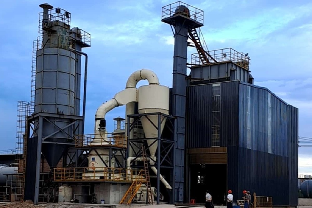 雷蒙磨粉機加工青石-青石磨粉機